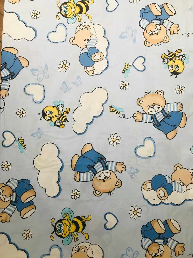 Paturica dubla de vara bebelusi DeLuxe 98x78 cm Ursi cu albine pe albastru