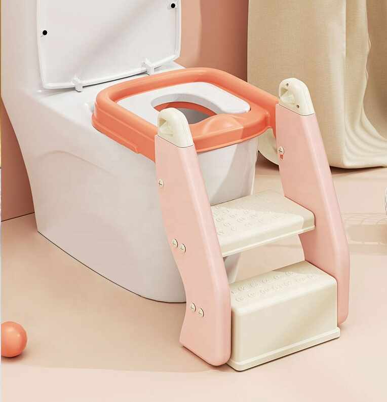 Reductor pentru toaleta cu scarita Little Mom Soft Pad Peach Powder
