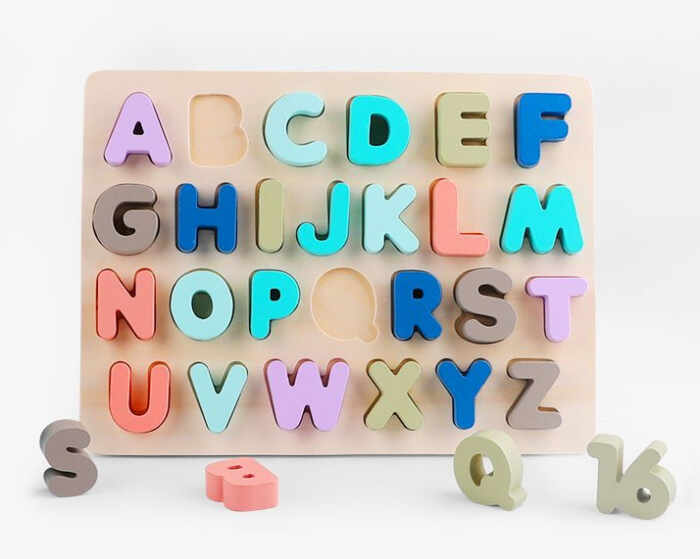 Puzzle Incastru Montessori Cu Litere Mari 3D Pastel