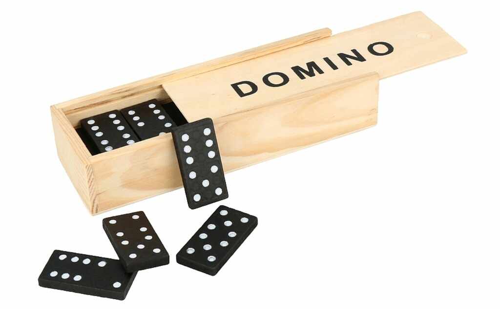 Joc Mini Domino in cutie de lemn | Goki