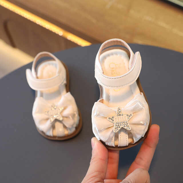 Sandale albe pentru fetite - Star